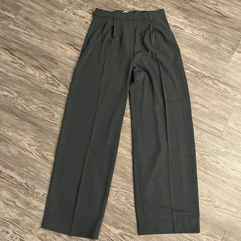 ⭐️2/$25⭐️H&M grey pants 10